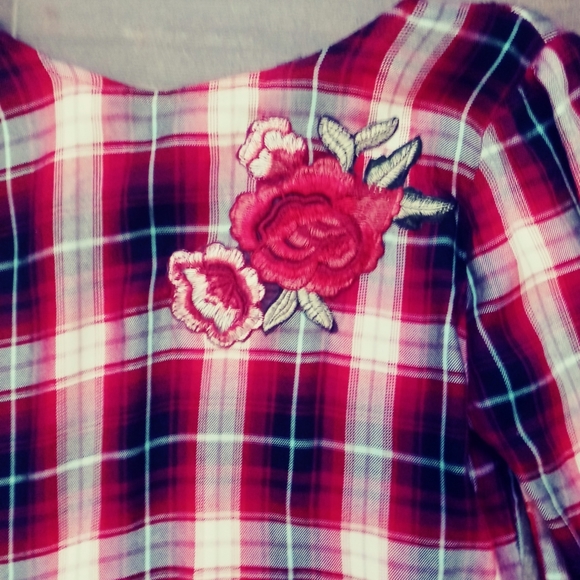 Living Doll Plaid Embroidered Top Blouse Size XS - Picture 2 of 6